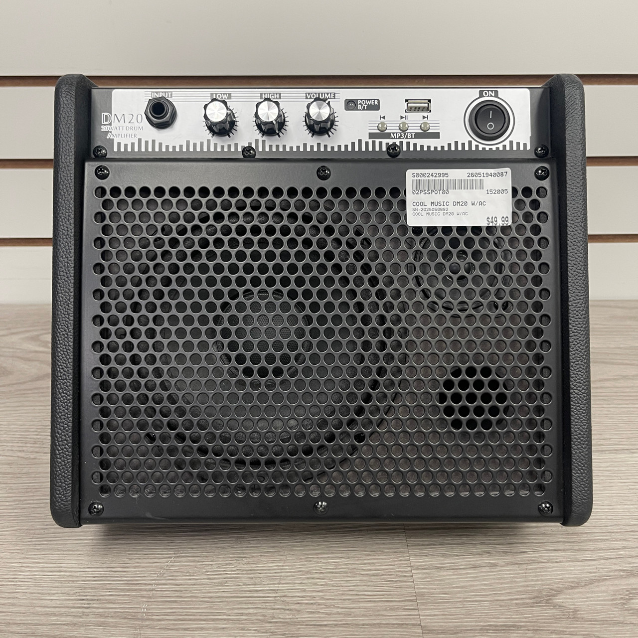 Used COOL MUSIC DM20 W/AC Powered Full Range Speaker Cabinet