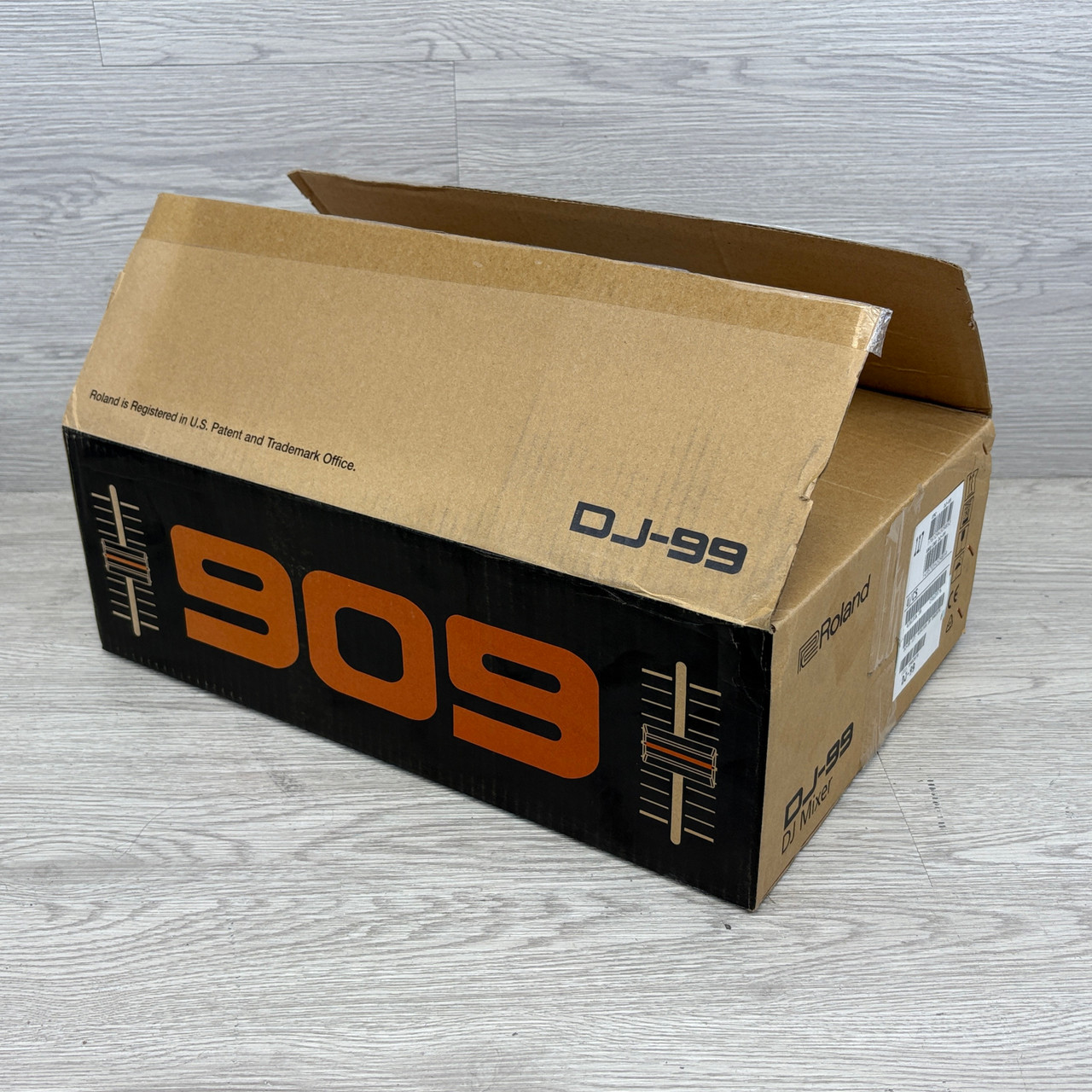Used Roland DJ-99 DJ Mixer