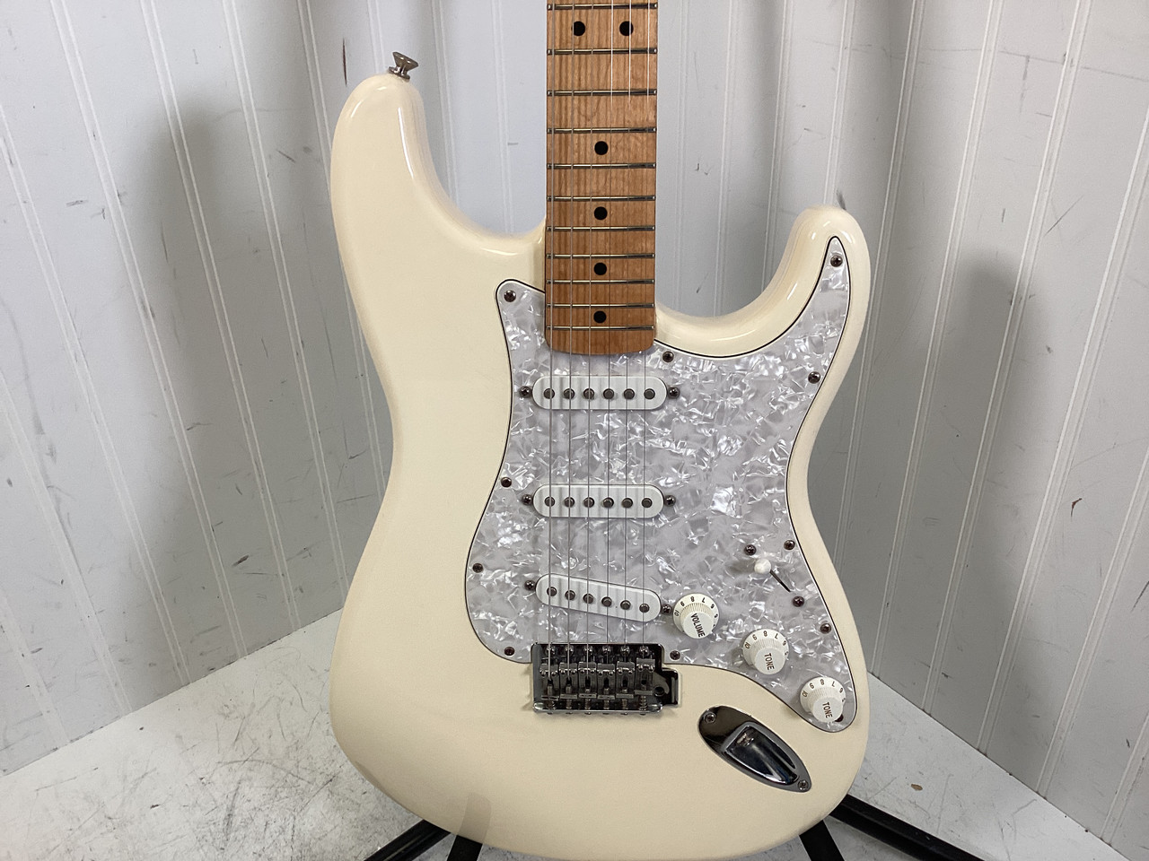 Fender Mexico Stratocaster 1998 ホワイト Used Fender 1998 MIM STRAT W/HDSHL S Type Electric Guitar White 6