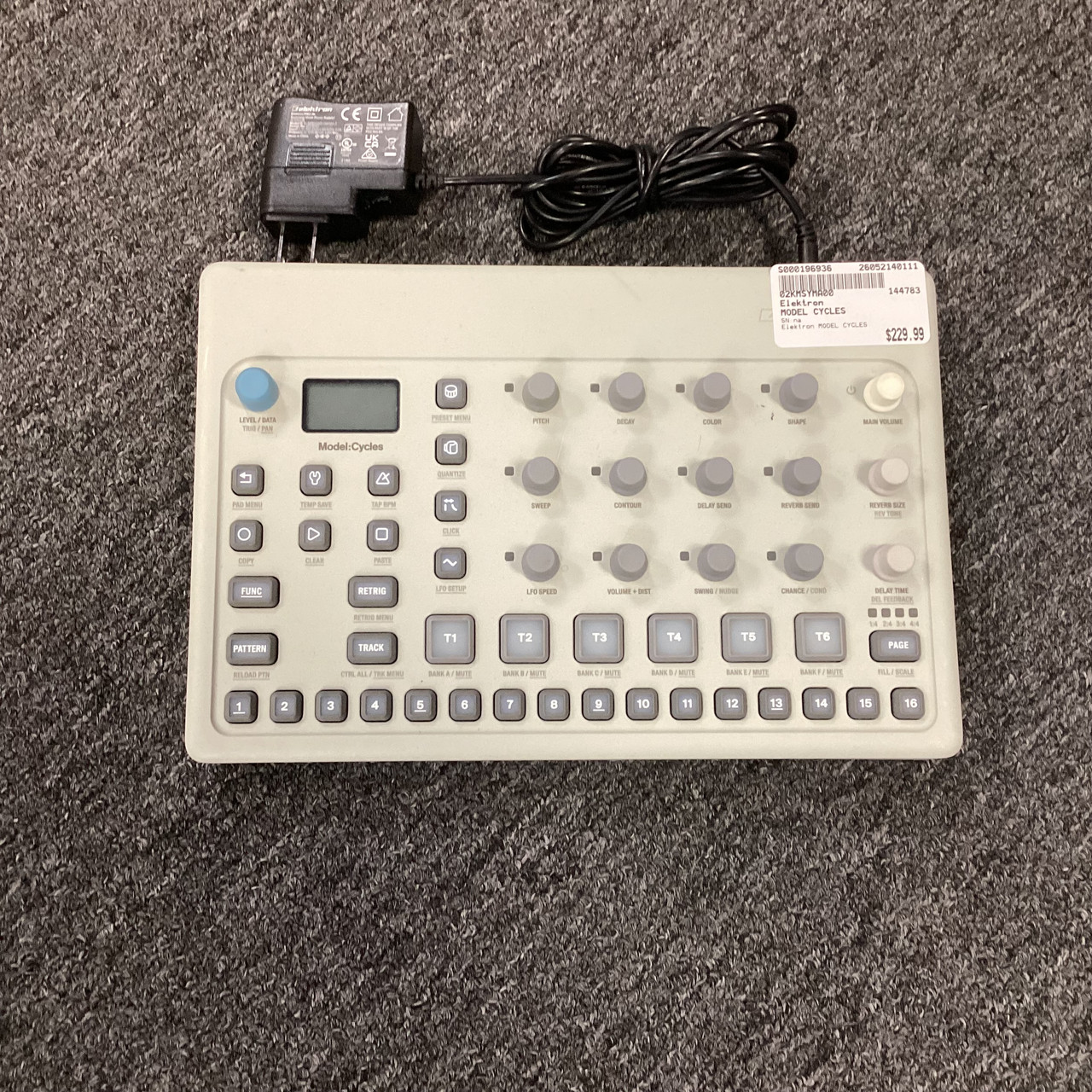 Elektron Model:Cycles シンセサイザー Used Elektron MODEL CYCLES Compact Synthesizer Compact