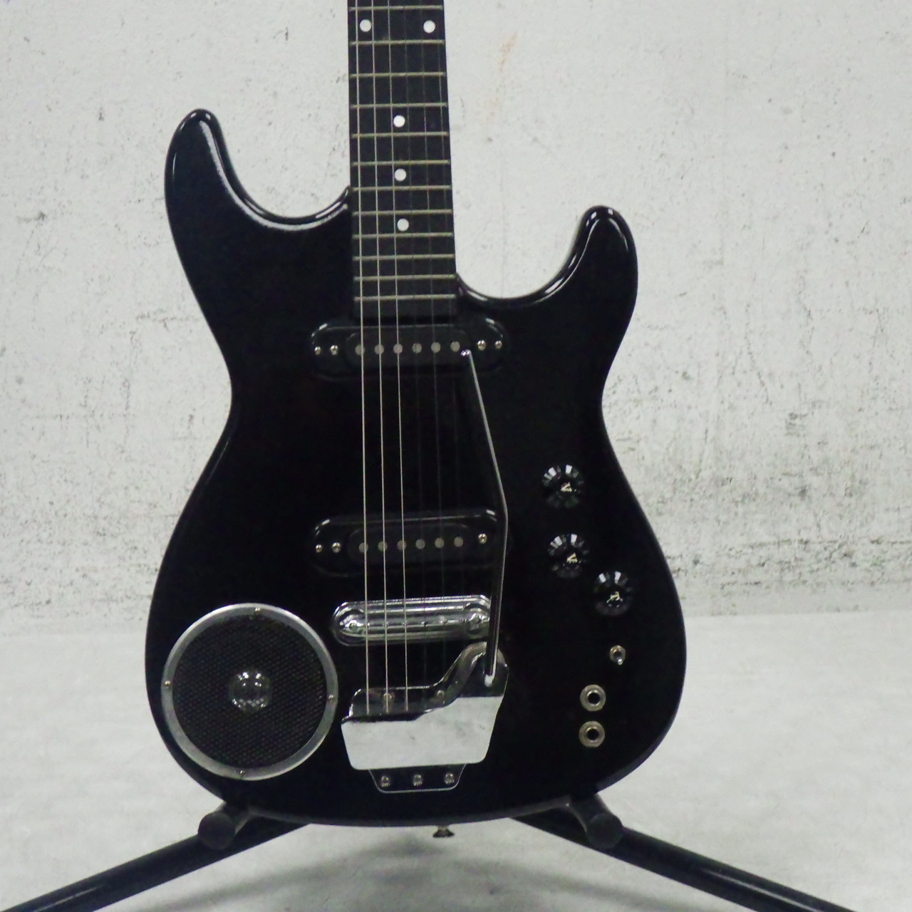 Used Synsonics TERMINATOR S Type Electric Guitar Black 6-String