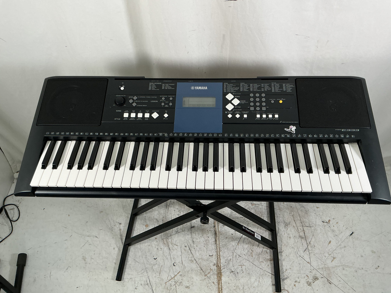 Used Yamaha PSR-E333 + PS 61-Key Keyboard 61-Key