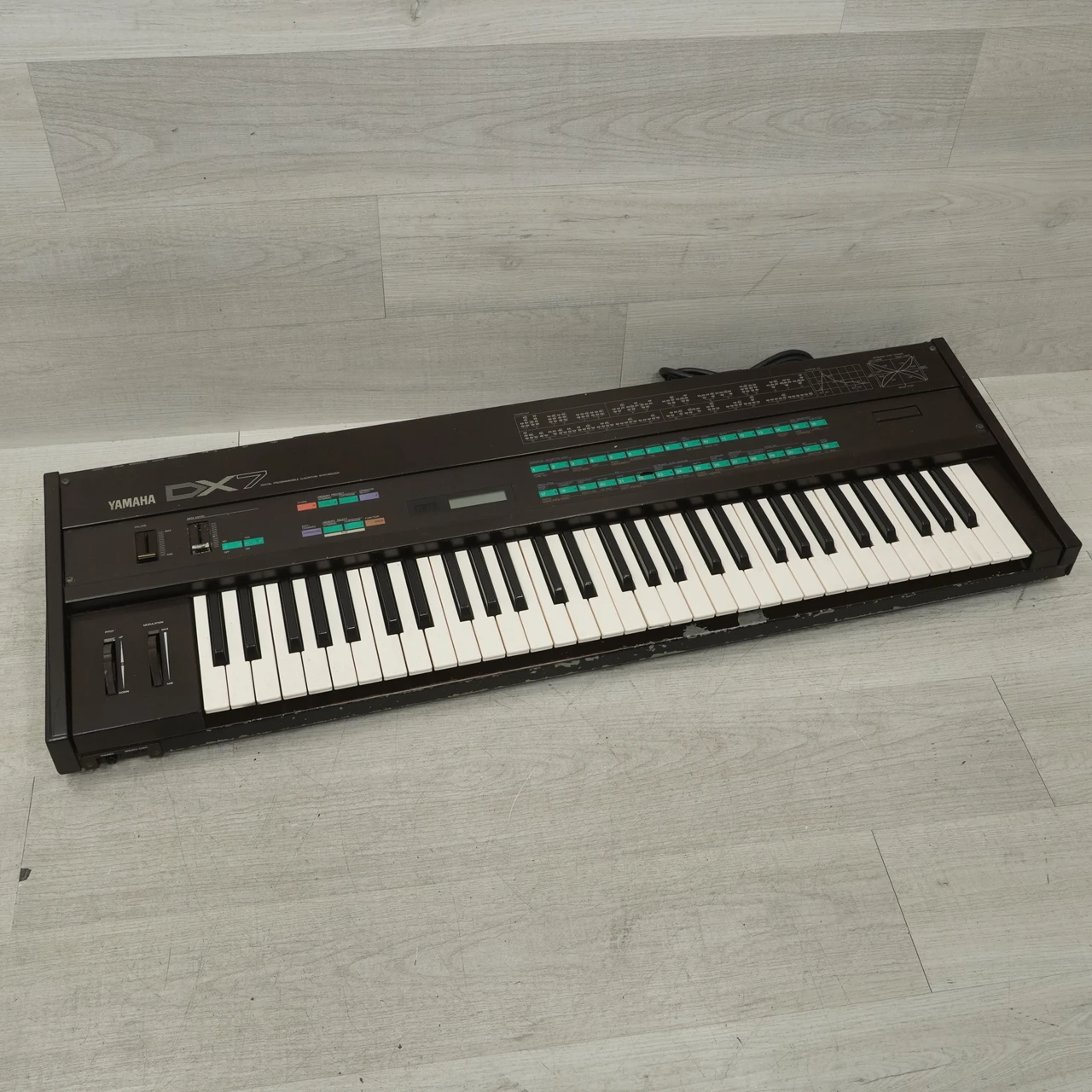 Used Yamaha DX7 Vintage 61-key Synthesizer