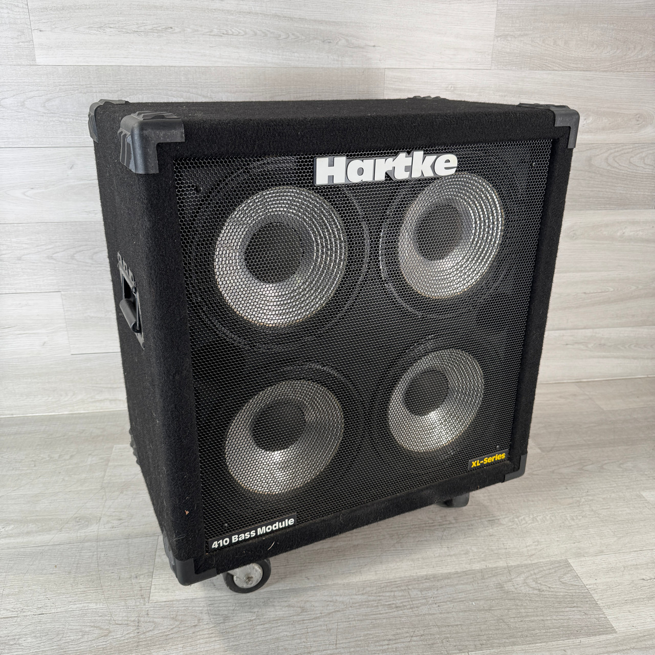 Used Hartke 410XL - 4 x 10-inch Bass Speaker Cabinet - Local