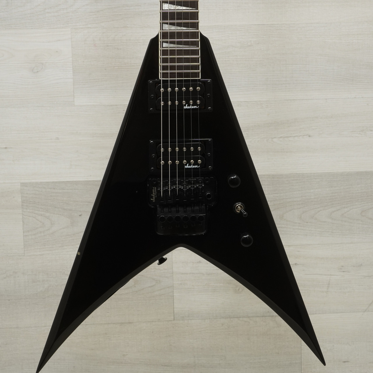 Used Jackson JS32 King V Electric Guitar Black - Local Pickup Only