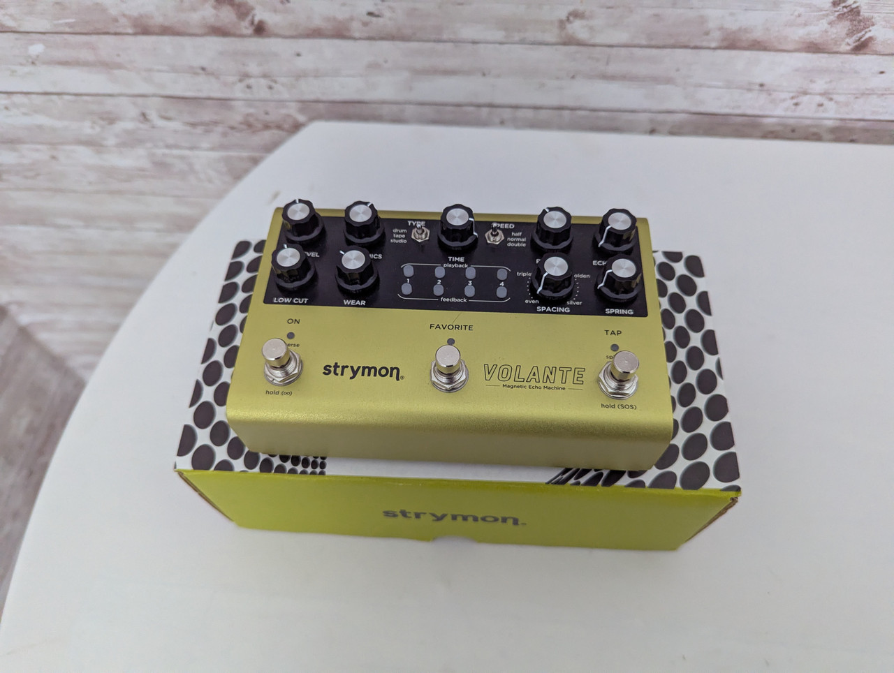 Used Strymon VOLANTE MAG ECHO MACHINE Delay Pedal