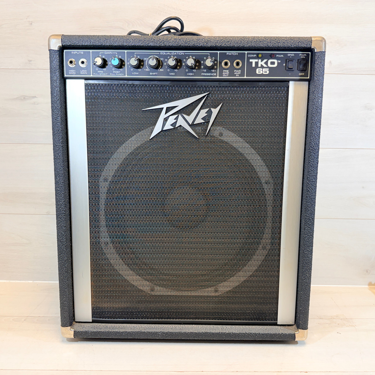 Used Peavey TKO 65 Bass Amplifier 1 x 15