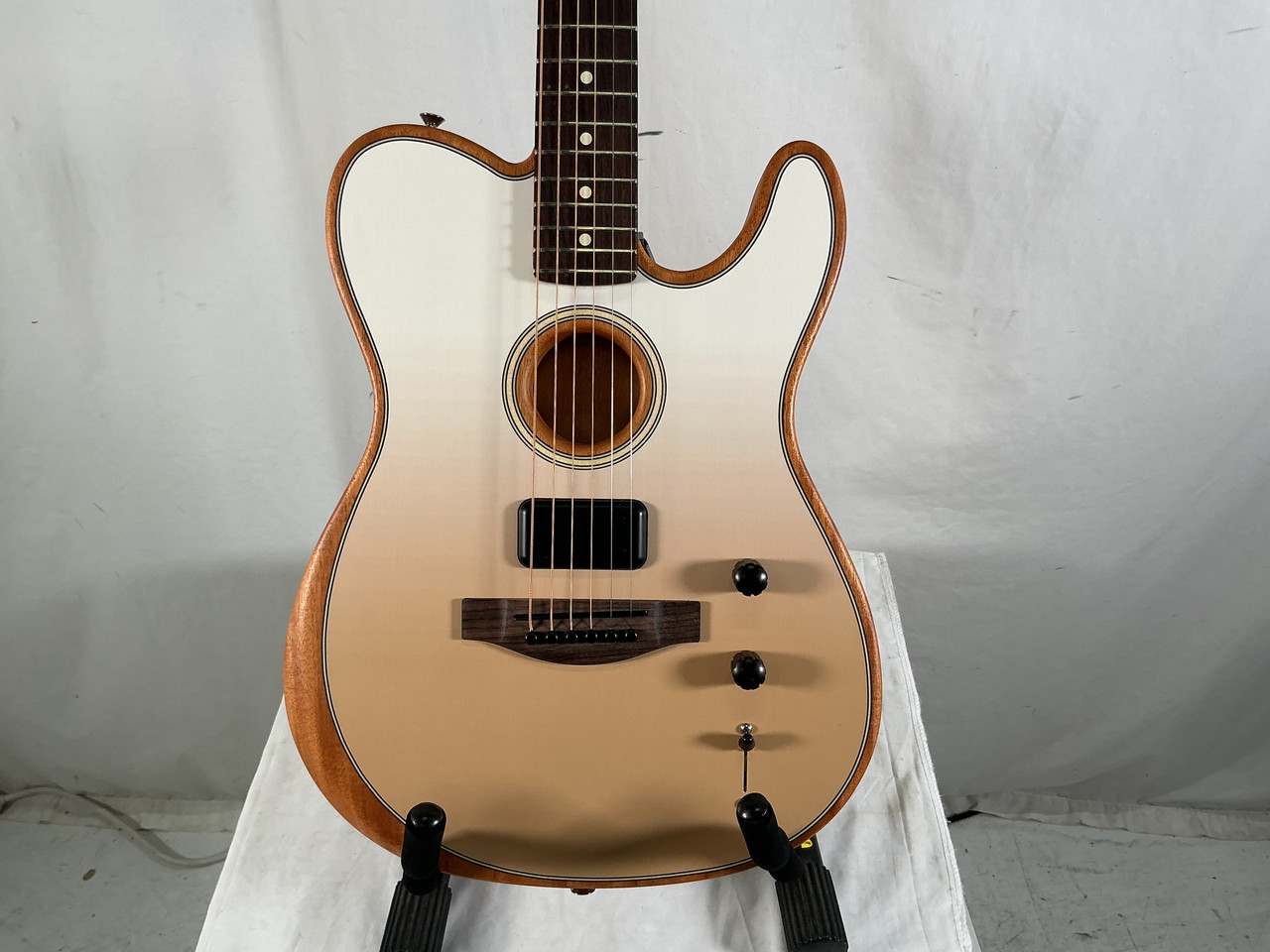 Used Fender FINNEAS ACOUSTASONIC PLAYER TELECASTER Solid Top 
