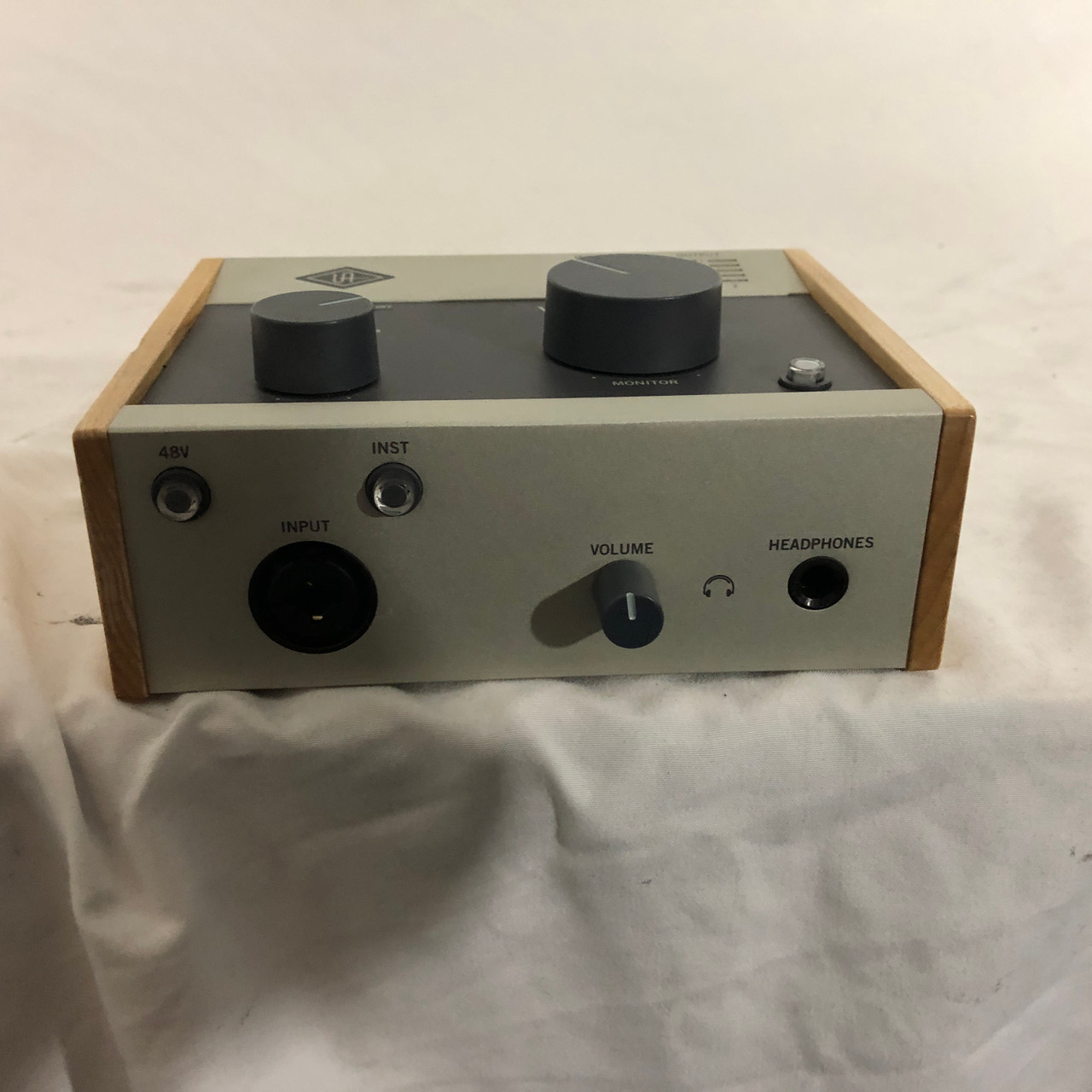 Universal Audio Volt 176 【ジャンク】 Used Universal Audio VOLT 176 Computer Interface 1 A/D Recording