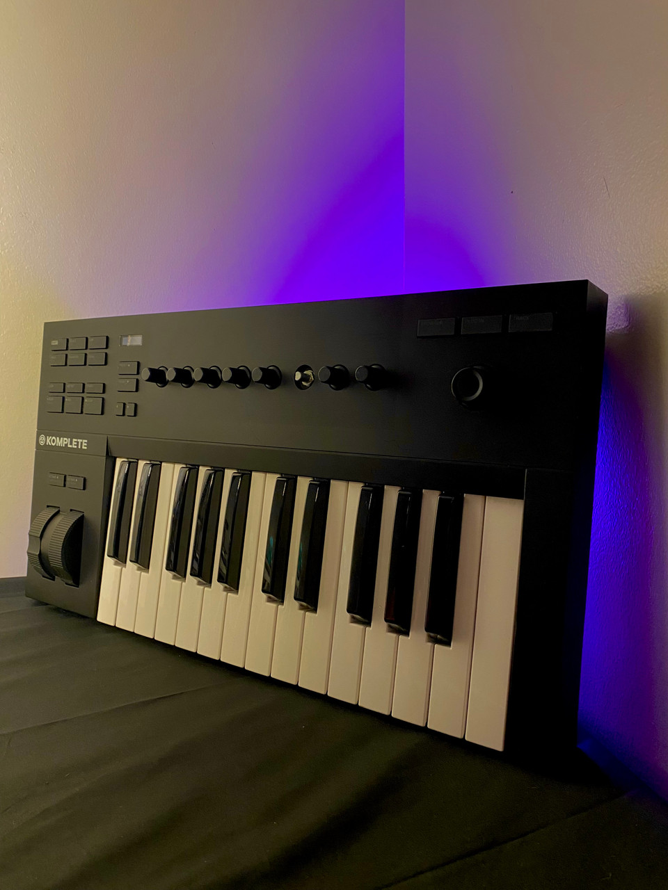 Used KONTROL A25 MIDI KEYBOARD 25-Key Keyboard 25-Key