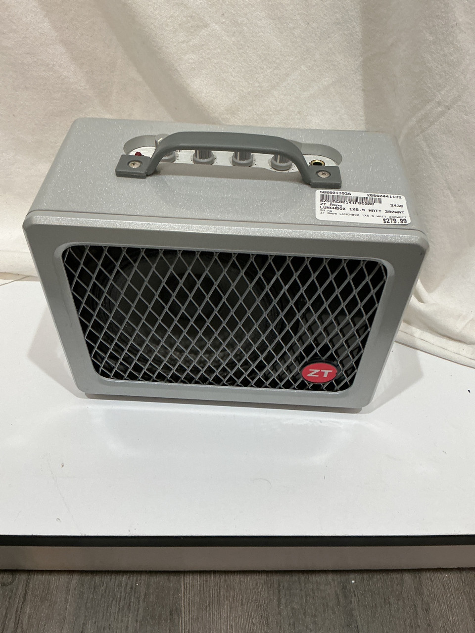 Used ZT Amps LUNCHBOX 1X6.5 WATT 200WATT Solid State Guitar Combo