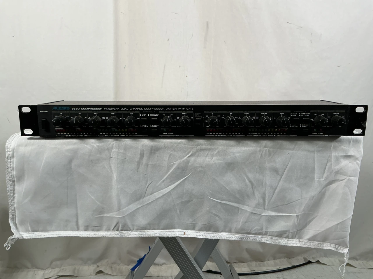 Used Alesis 3630 COMPRESSOR Compressor