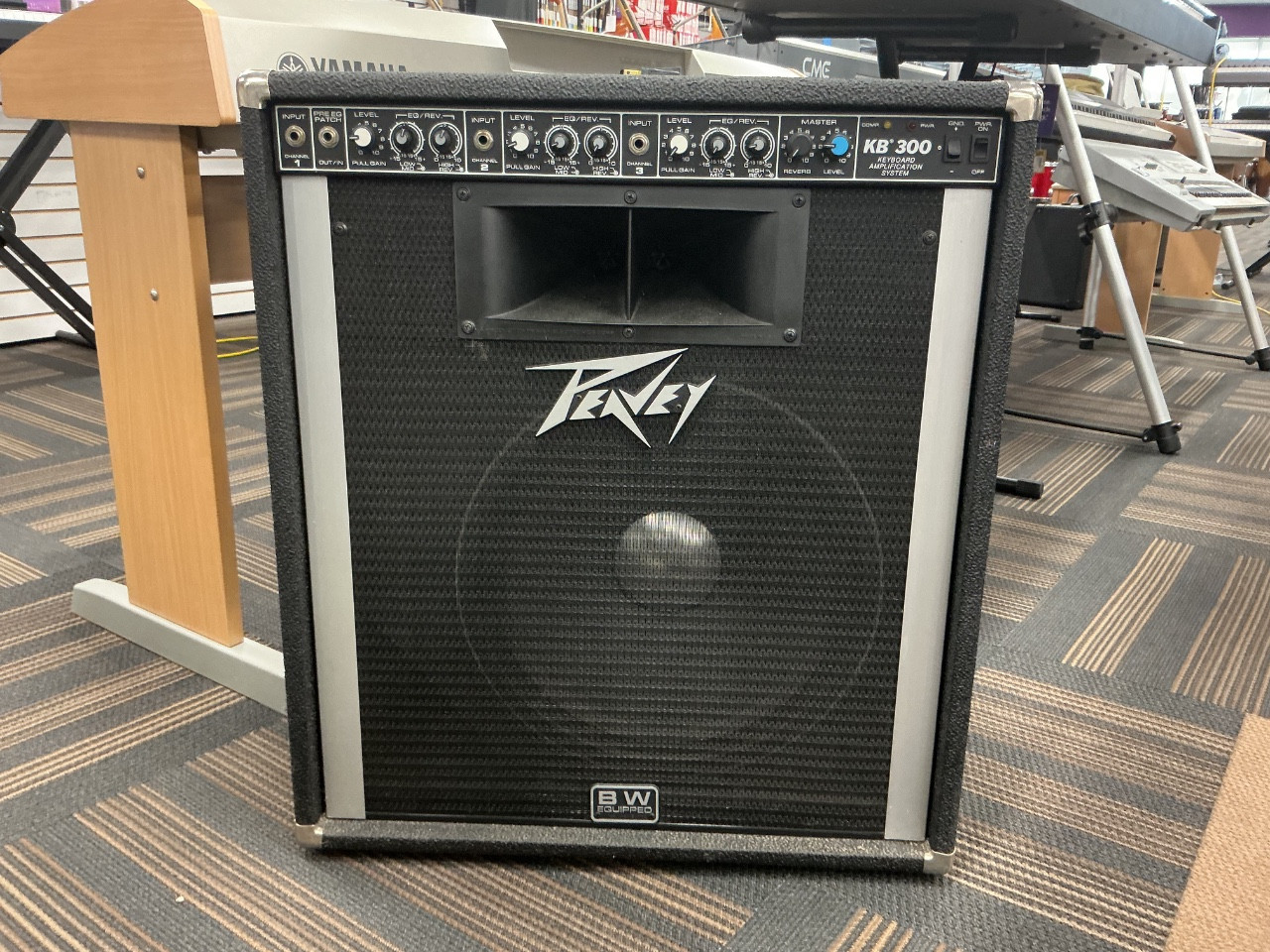 Used Peavey KB300 KEYBOARD AMP Keyboard Amplifier