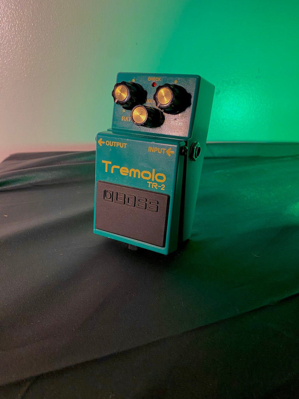 Used Boss TR-2 TREMOLO PEDAL Tremolo Pedal