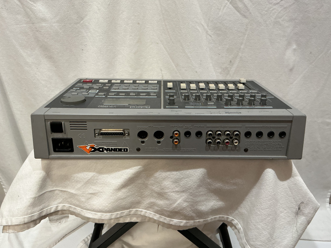 配信機器・PA機器・レコーディング機器 Roland VS-880 DIGITAL MTR Used Roland VS-880 Recording Device