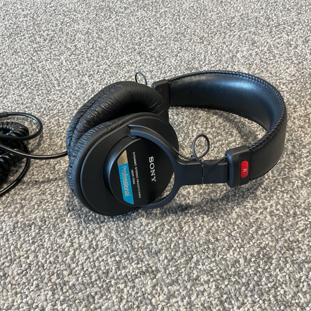 Used SONY MDR-7506 HEADPHONES Headphones