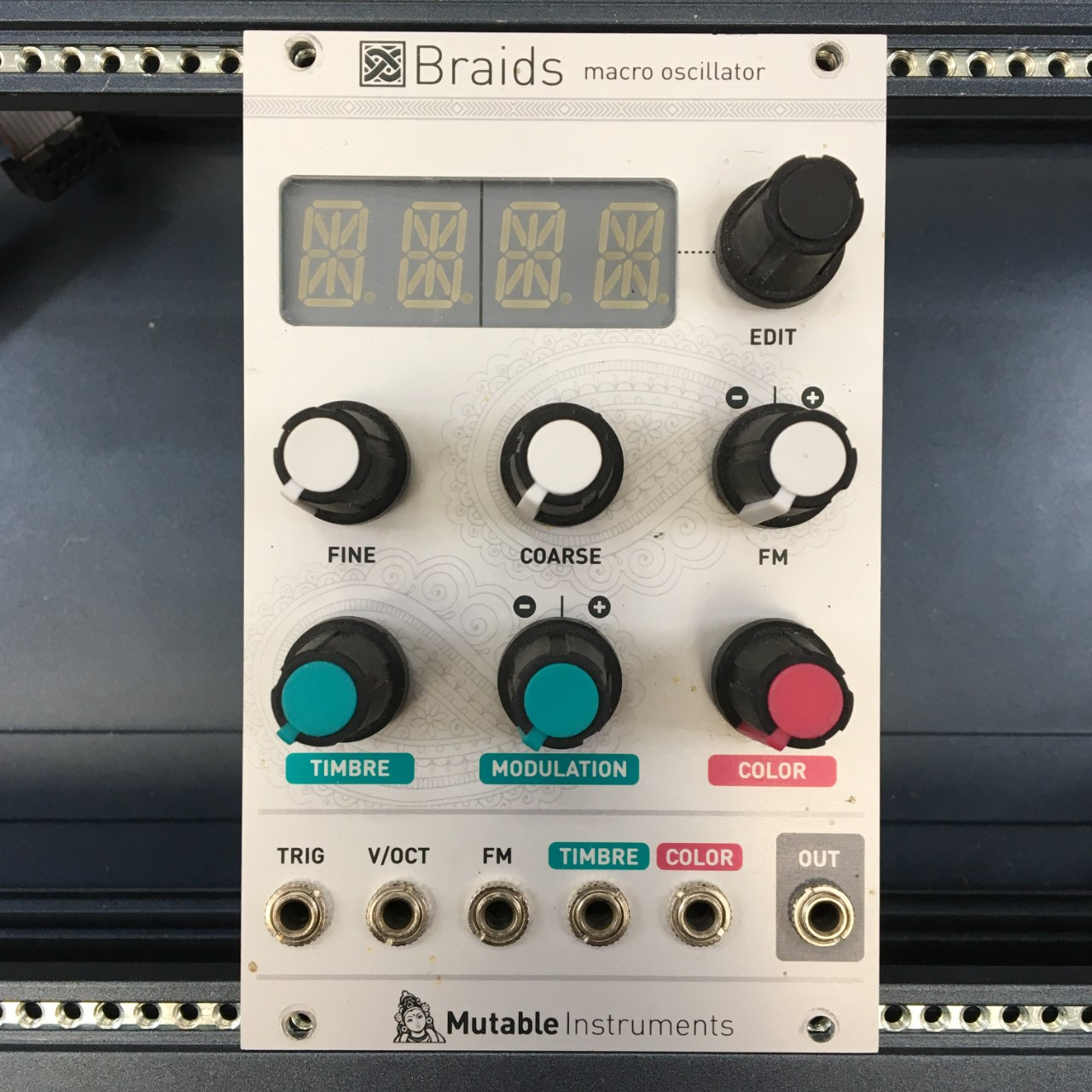 Used MUTABLE INSTRUMENTS BRAIDS Modular Synthesizer Rackmount
