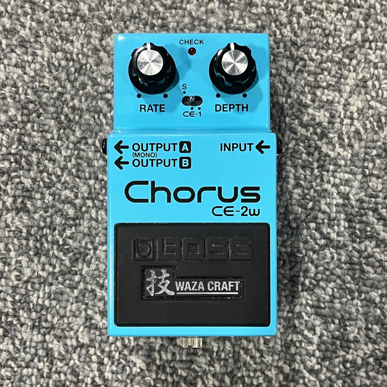 Used BOSS CE-2W WAZA CRAFT CHORUS Guitar Pedal
