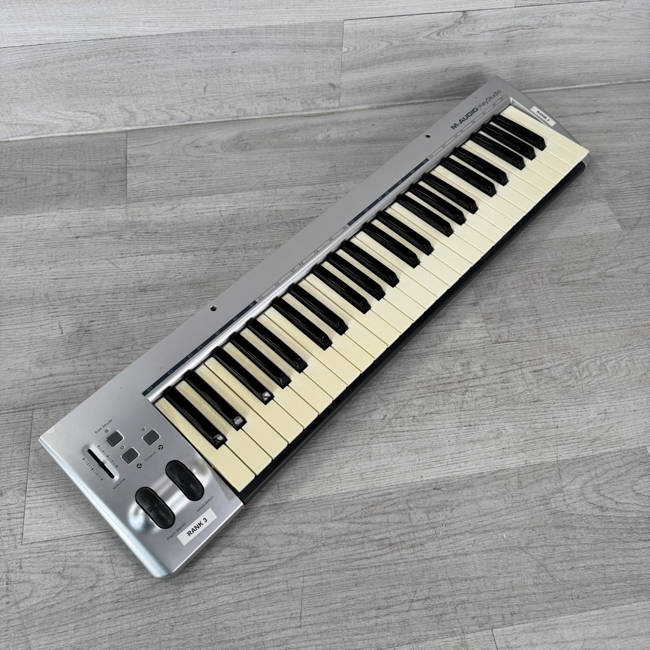 Used M-Audio Keystation 49 - USB MIDI Keyboard Controller - 49-key
