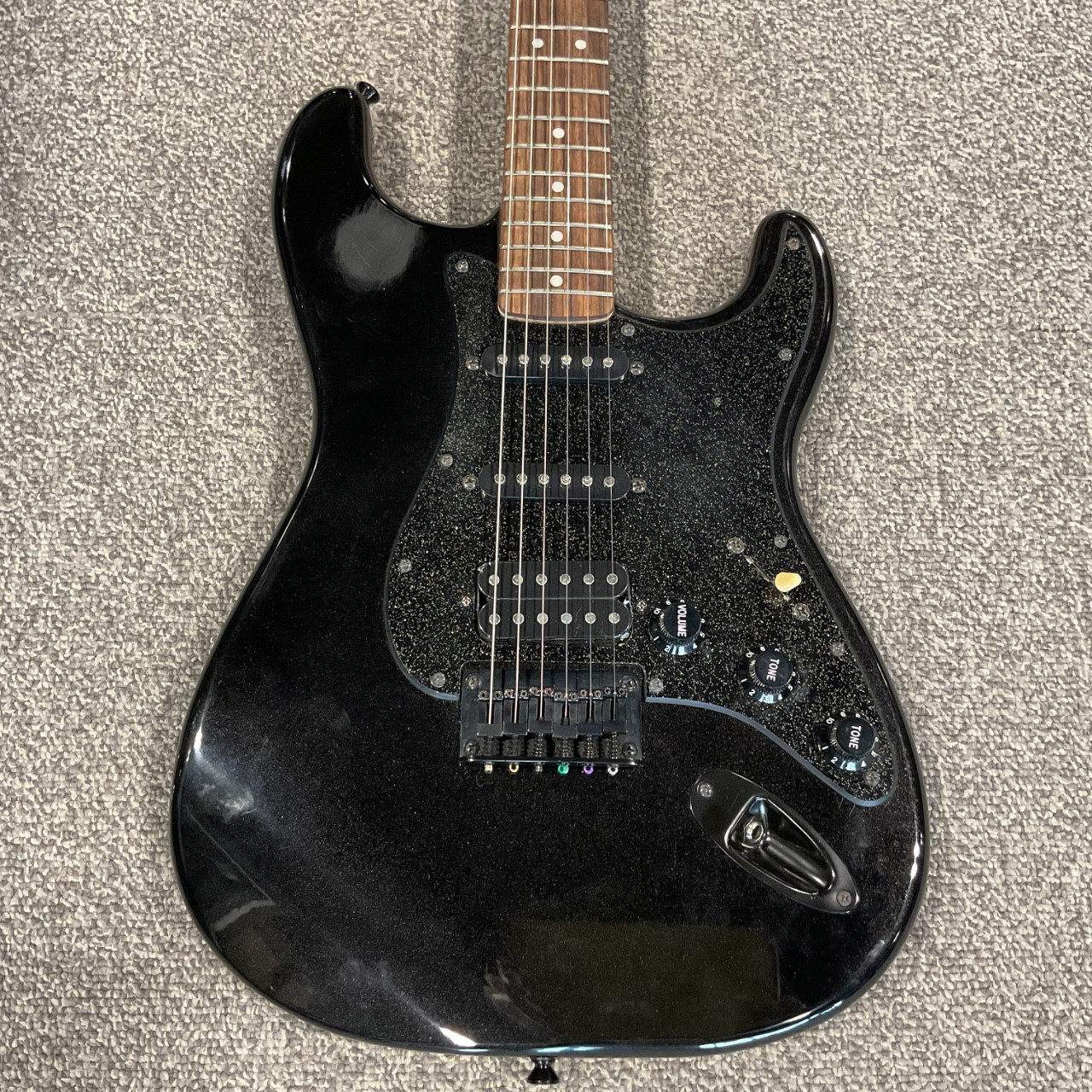 Used SQUIER FSR BULLET STRATOCASTER HT HSS