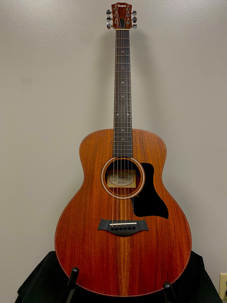 Used Taylor GS-MINI MAHOGANY ACOUSTIC GUITAR Solid Top Acoustic