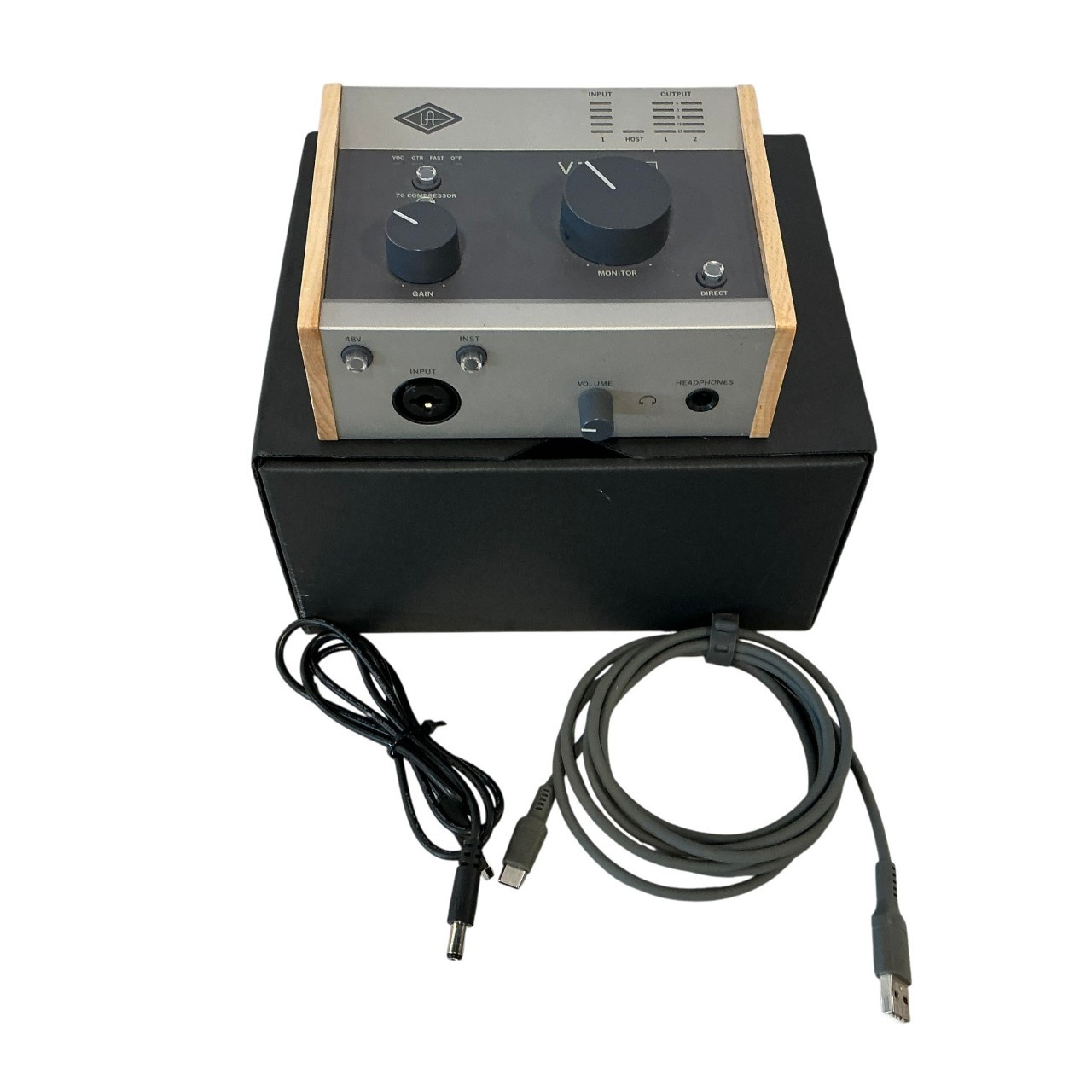 Used Universal Audio VOLT 176 W/BOX Computer Interface 2 A/D