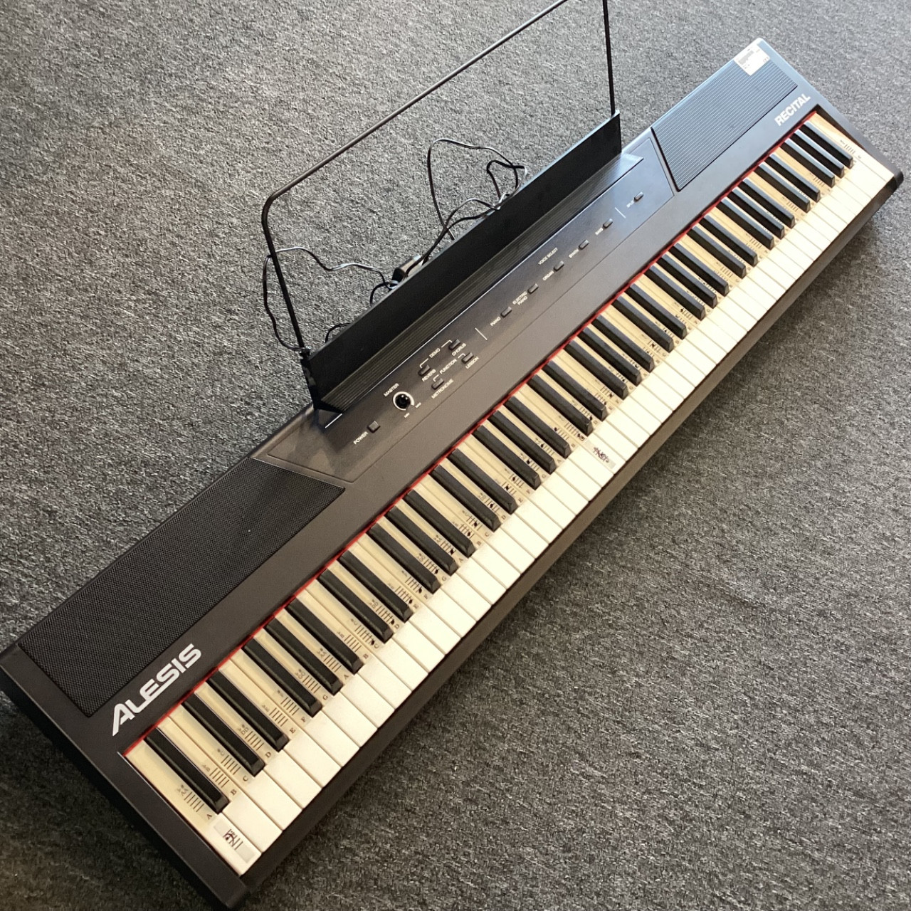 Used Alesis RECITAL 88-Key Keyboard 88-key Used Alesis RECITAL 88-Key Keyboard 88-key