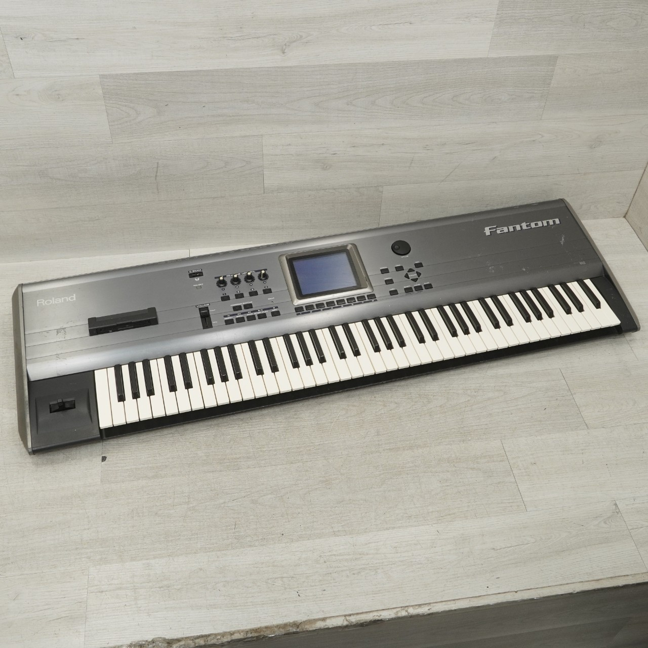 Used Roland FA-76 76-key Synthesizer