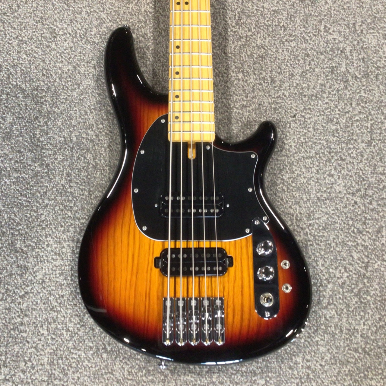 Used SCHECTER DIAMOND SERIES CV-5 5-String Bass Guitar