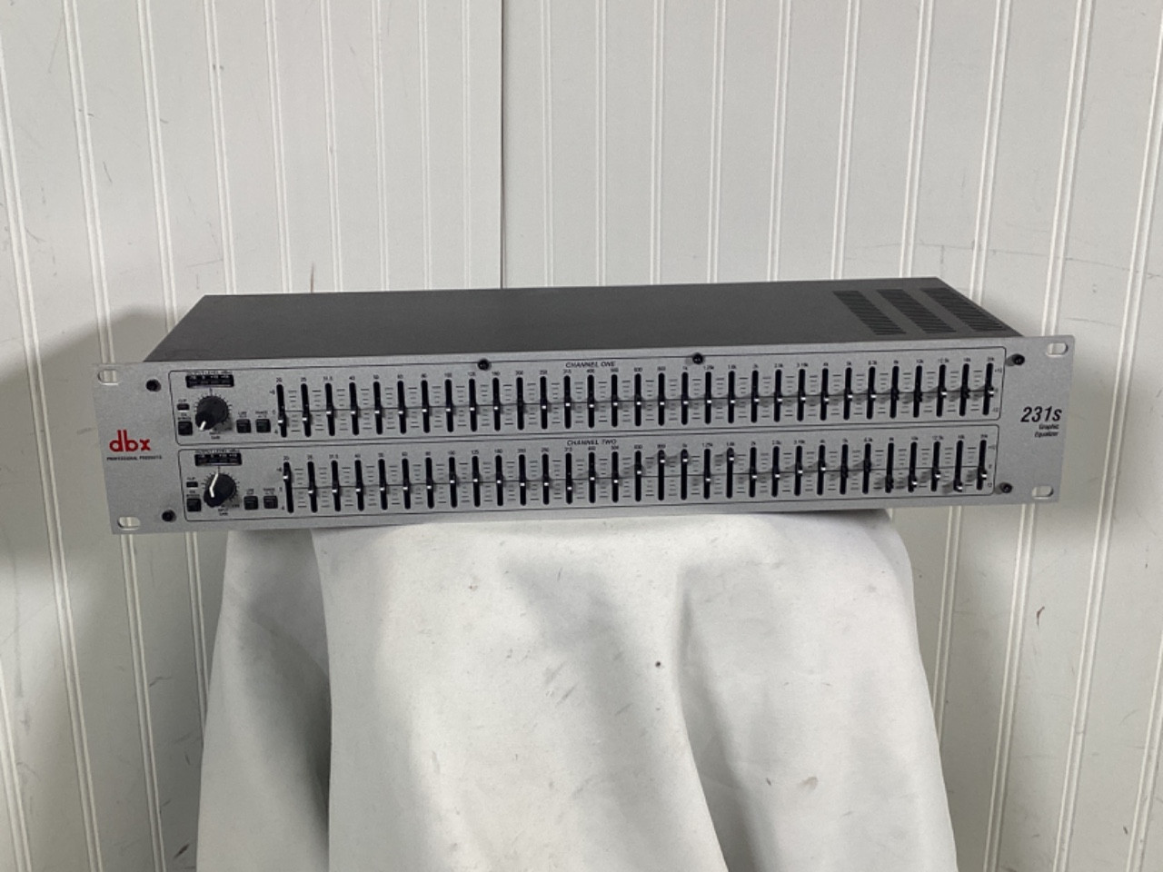 Used DBX 231S GRAPHIC EQ Equalizer