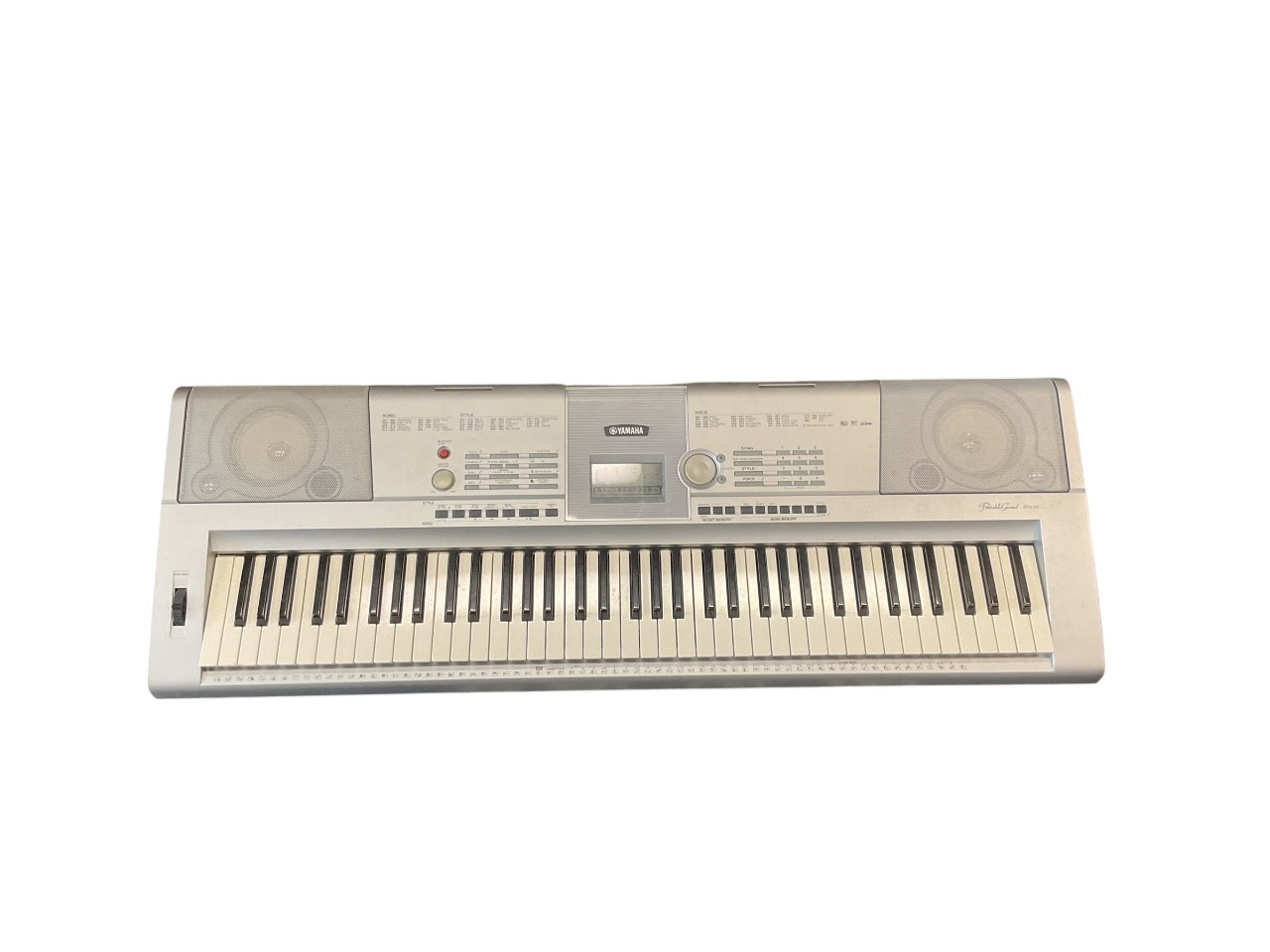 Used Yamaha DGX-205 76-Key Keyboard 76-key