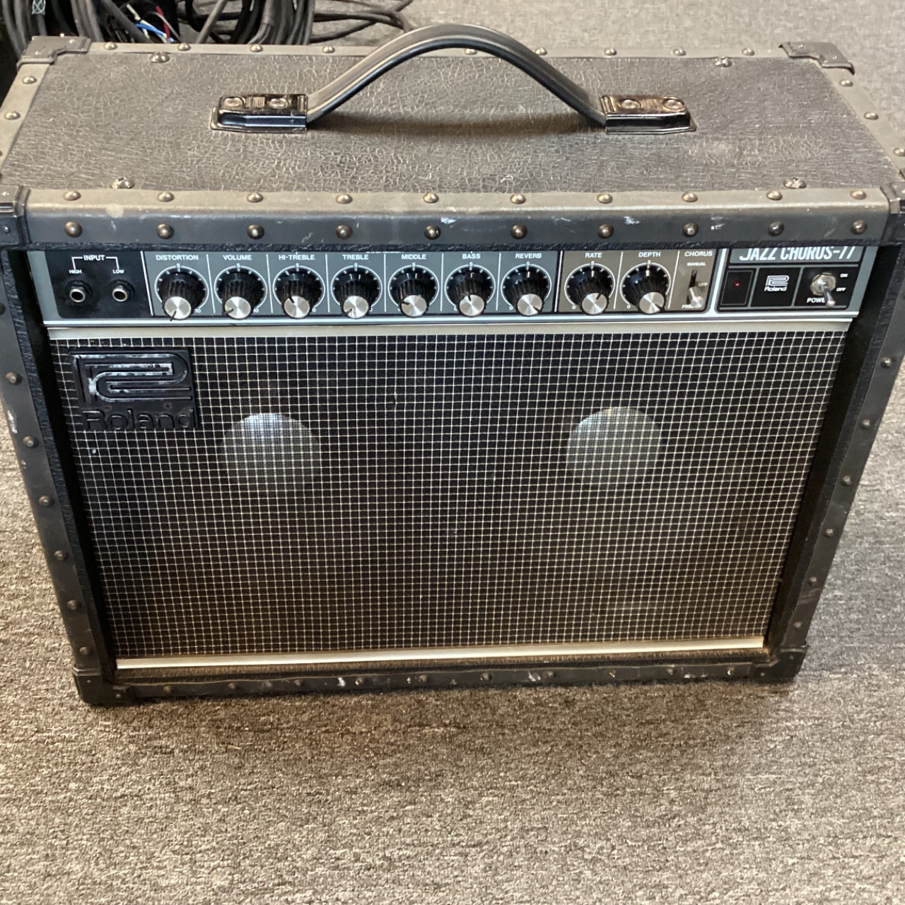 Used Roland JAZZ CHORUS JC-77 2 x 10 Solid State Amplifier 2 x 10
