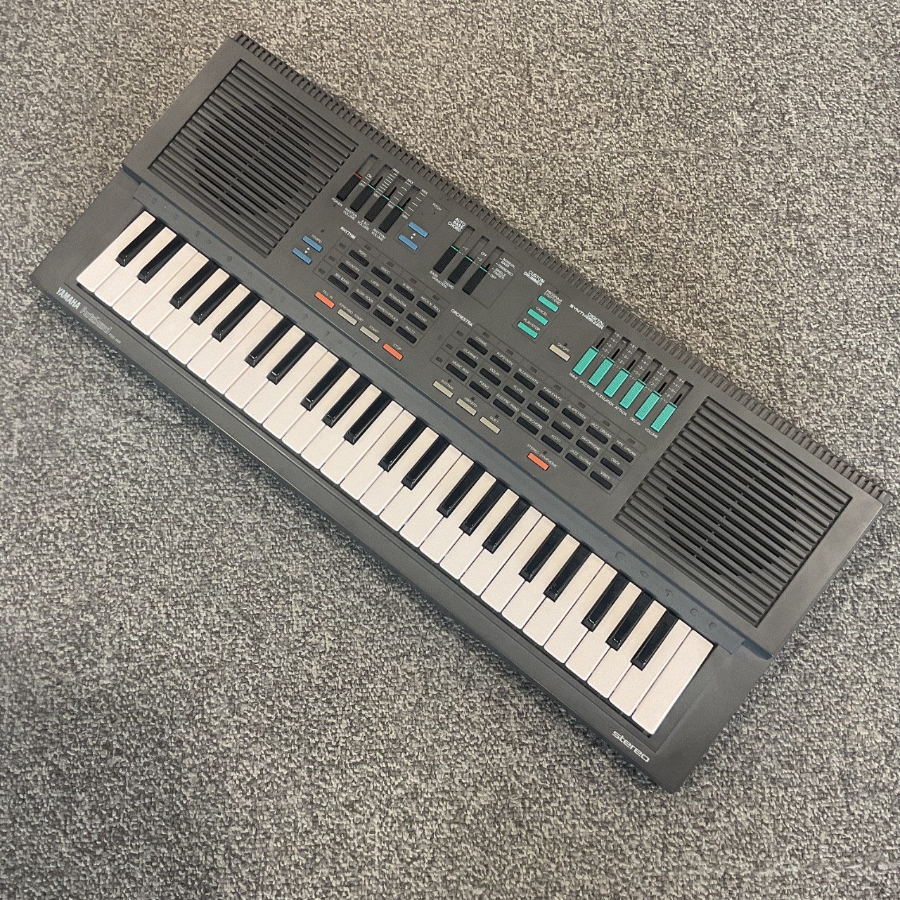 Used YAMAHA PSS-460 PORTASOUND Keyboard