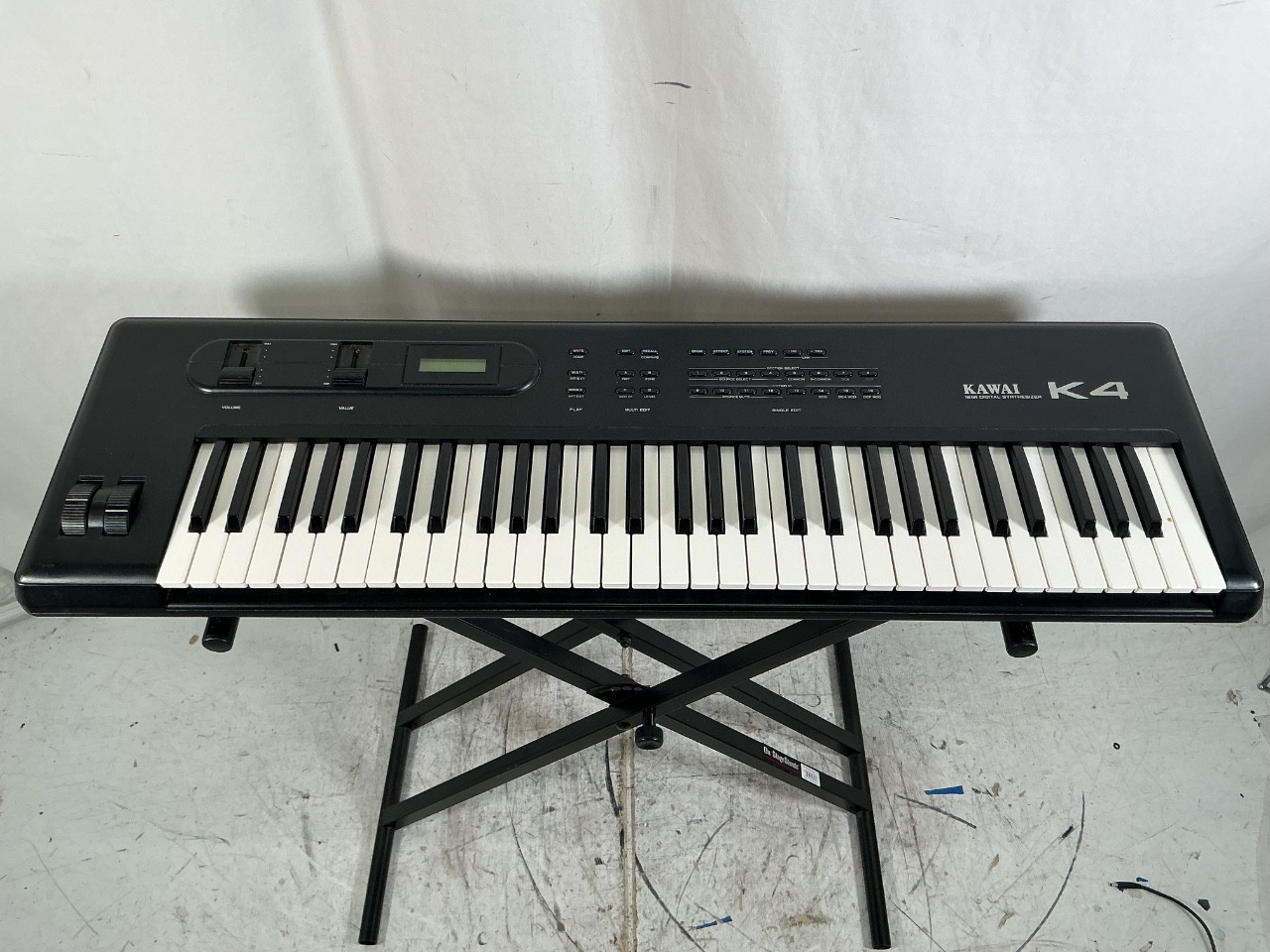 Used Kawai K4 61-Key Synthesizer 61-Key