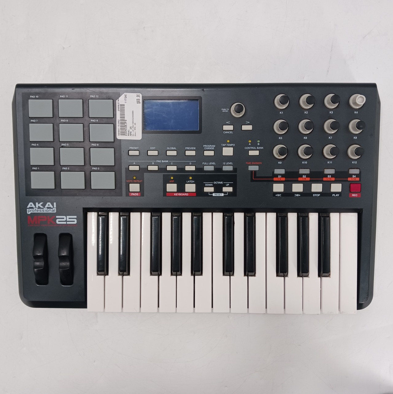 Used Akai MPK 25 25-Key Controller 25-Key