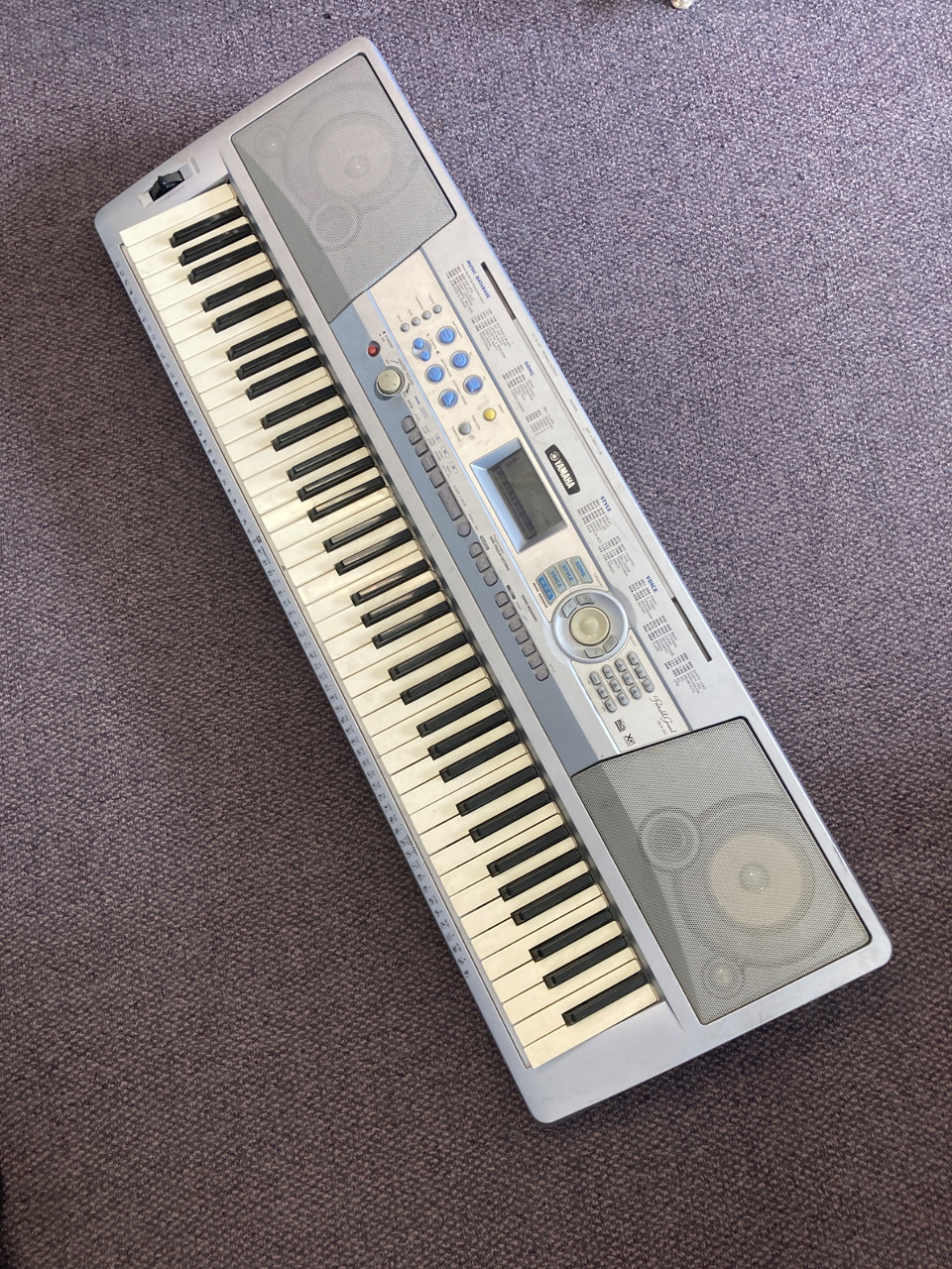 Used Yamaha DGX-202 76-Key Keyboard 76-key