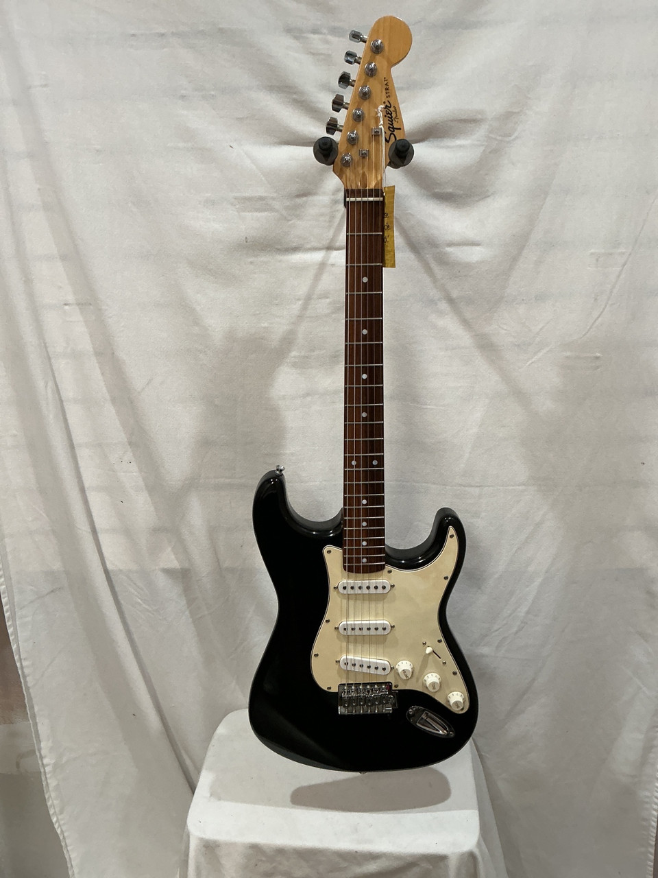 Used Squier SQUIER STRAT S Type Electric Guitar Black 6-String