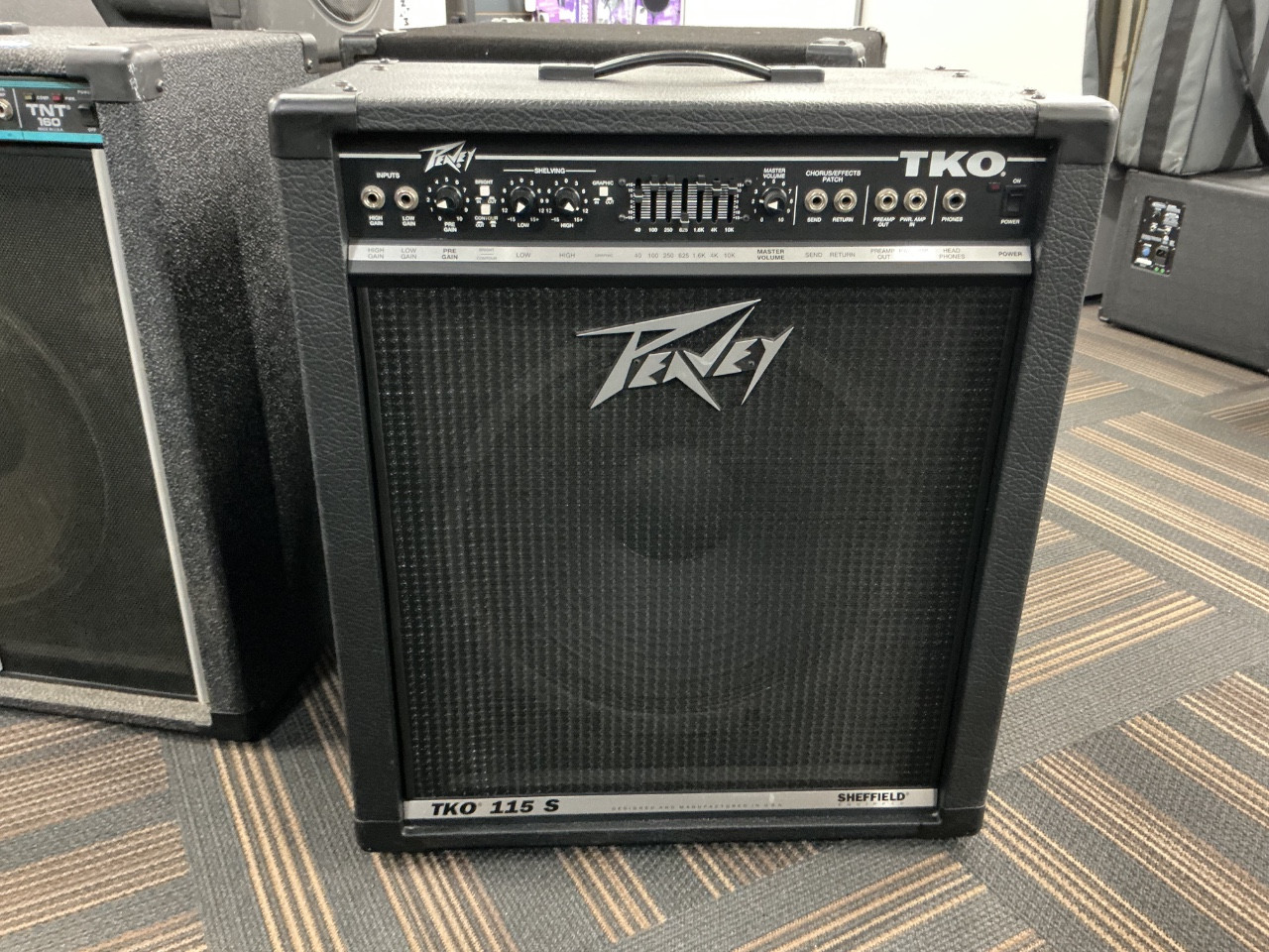 Used Peavey TKO 115 S BASS AMP 1 x 15 Bass Combo Amplifier 1 x 15