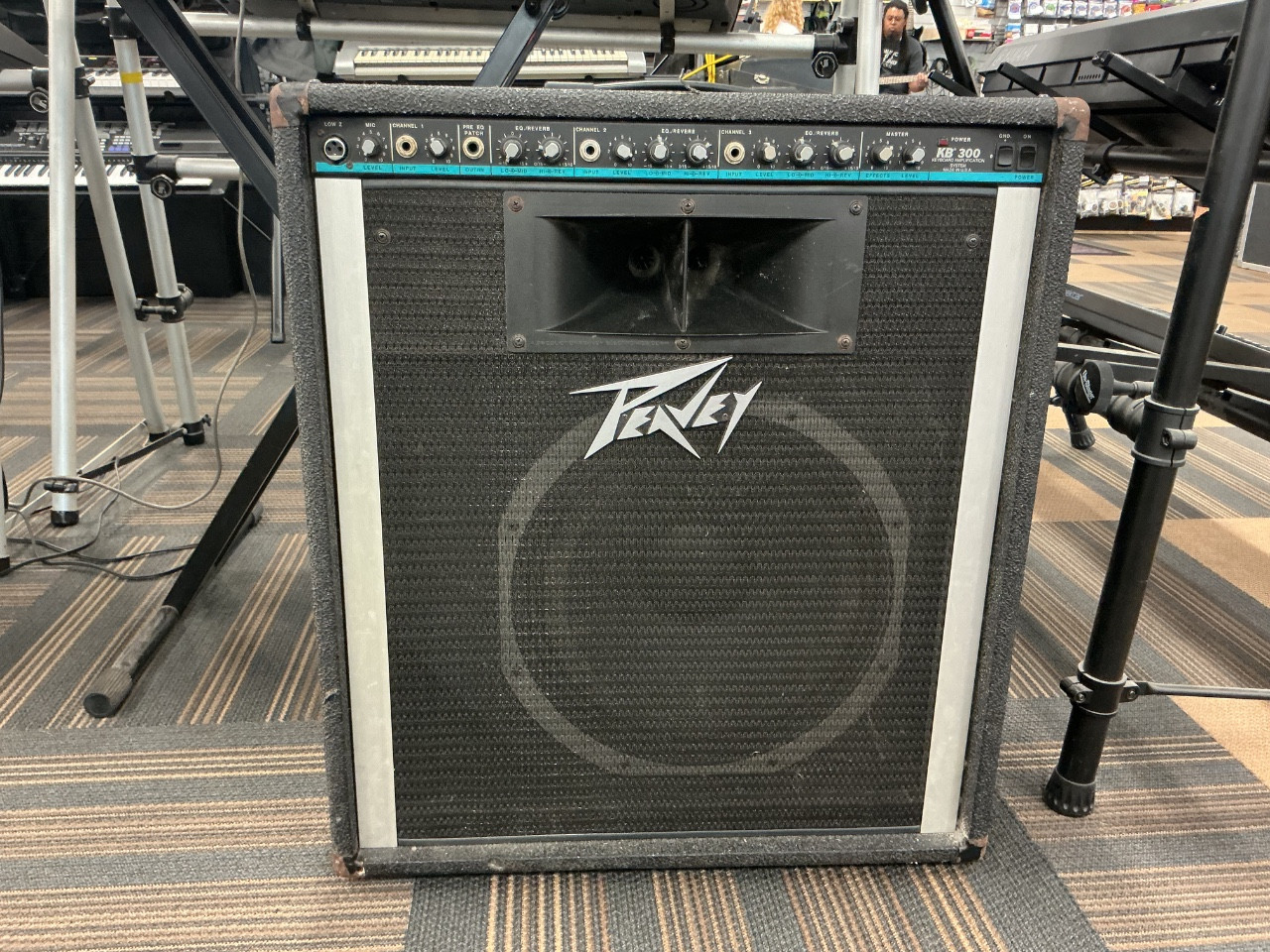 Used Peavey KB 300 Keyboard Amplifier