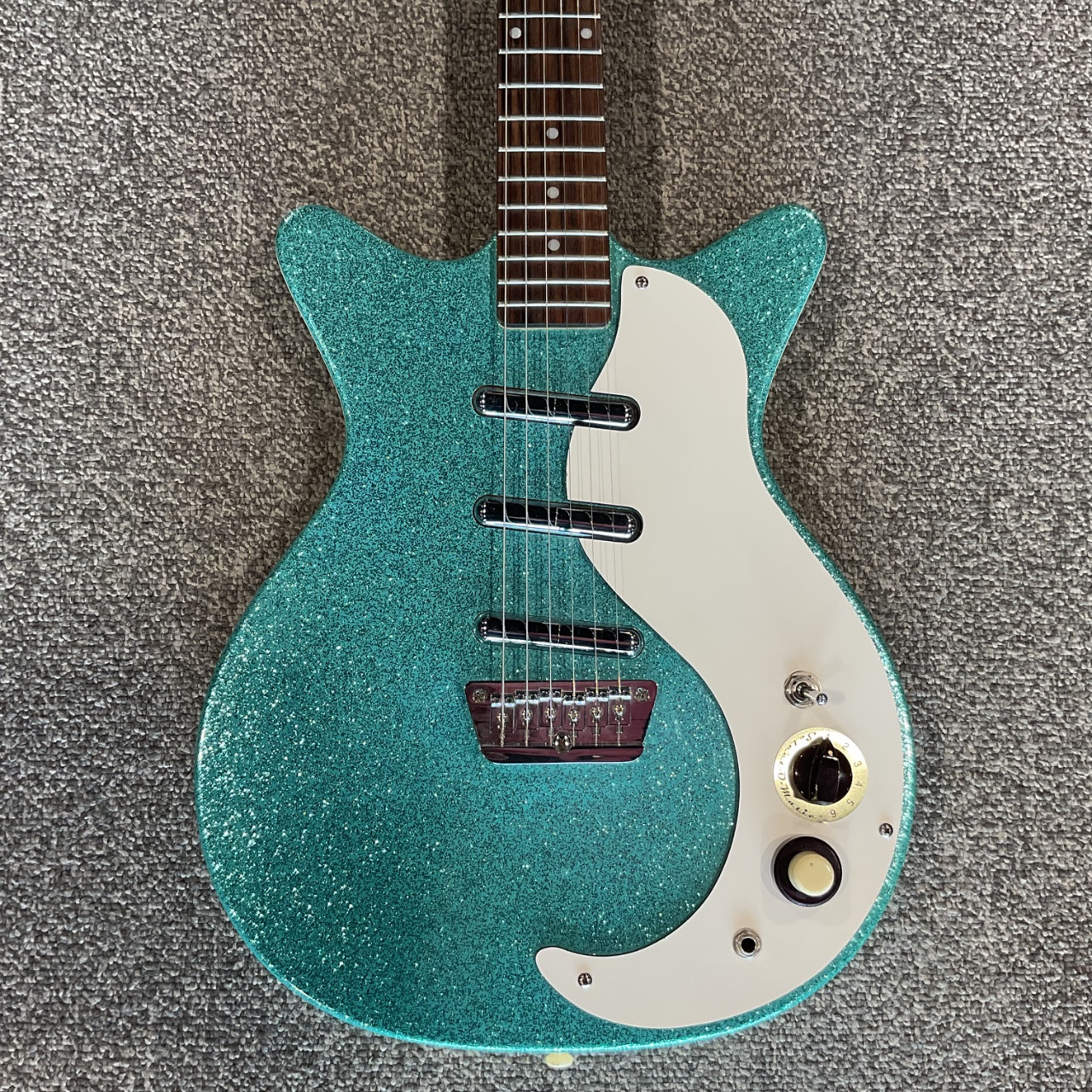 Used DANELECTRO DC3 PRO Electric Guitar