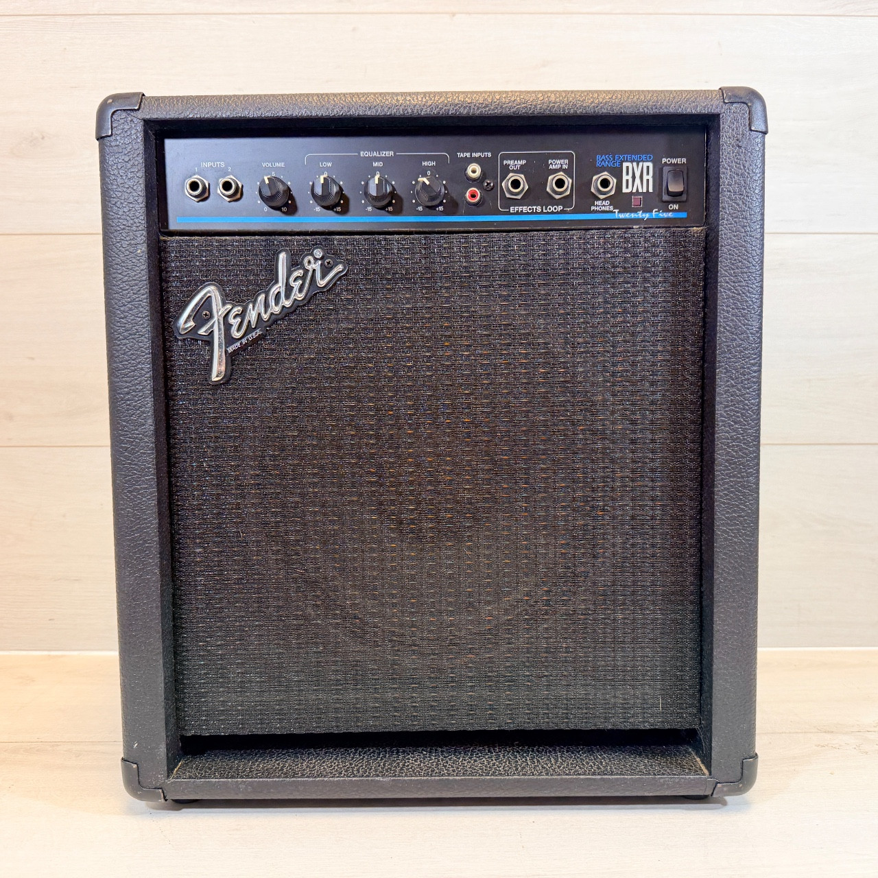Used Fender BXR 25 BASS AMP Vintage Bass Combo Amplifier