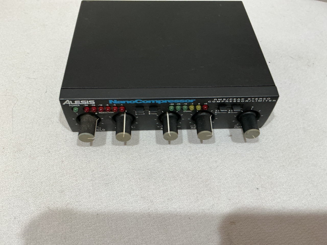 Used Alesis NANO COMPRESSOR Compressor