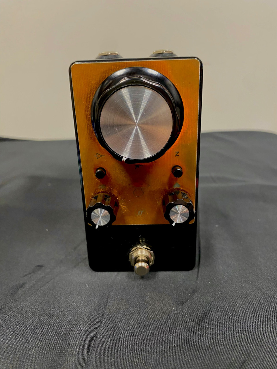 Used FJORD FUZZ BERSERK V1 Fuzz Pedal