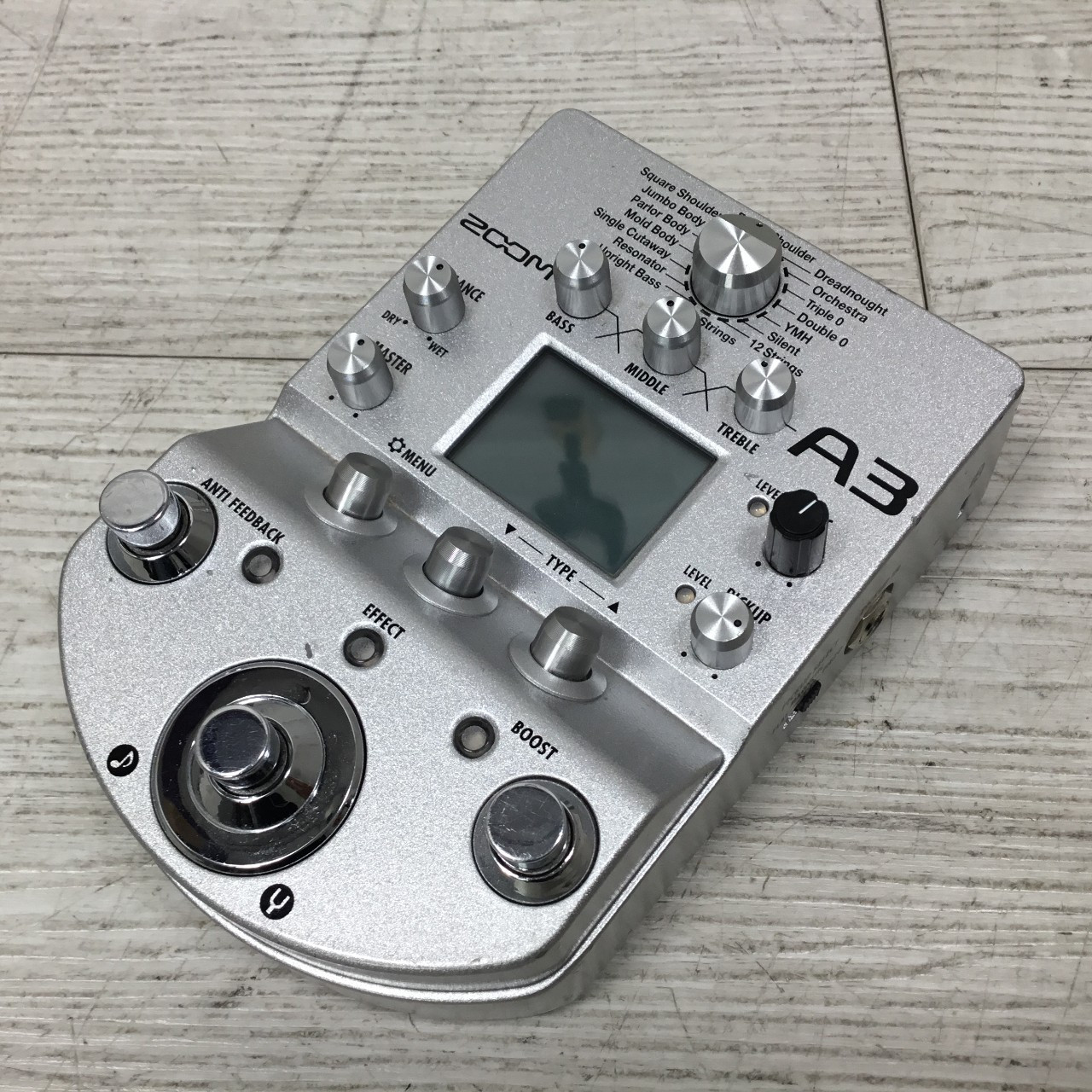 Used Zoom A3 ACOUSTIC MODELING AND MULTI EFFECT Multi-FX Pedal
