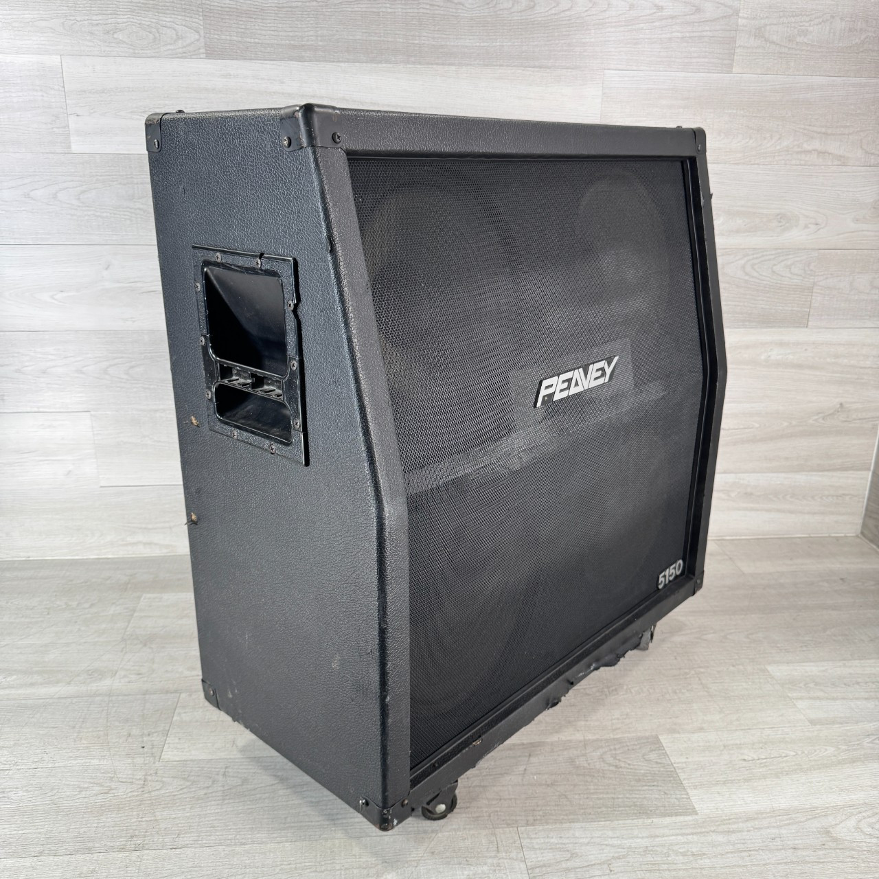 Used Peavey 5150 Slant - 4 x 12-inch Guitar Speaker Cabinet