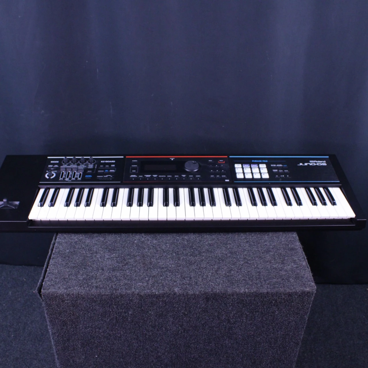 Used Roland JUNO-DS KEYBOARD 61-Key Synthesizer 61-Key