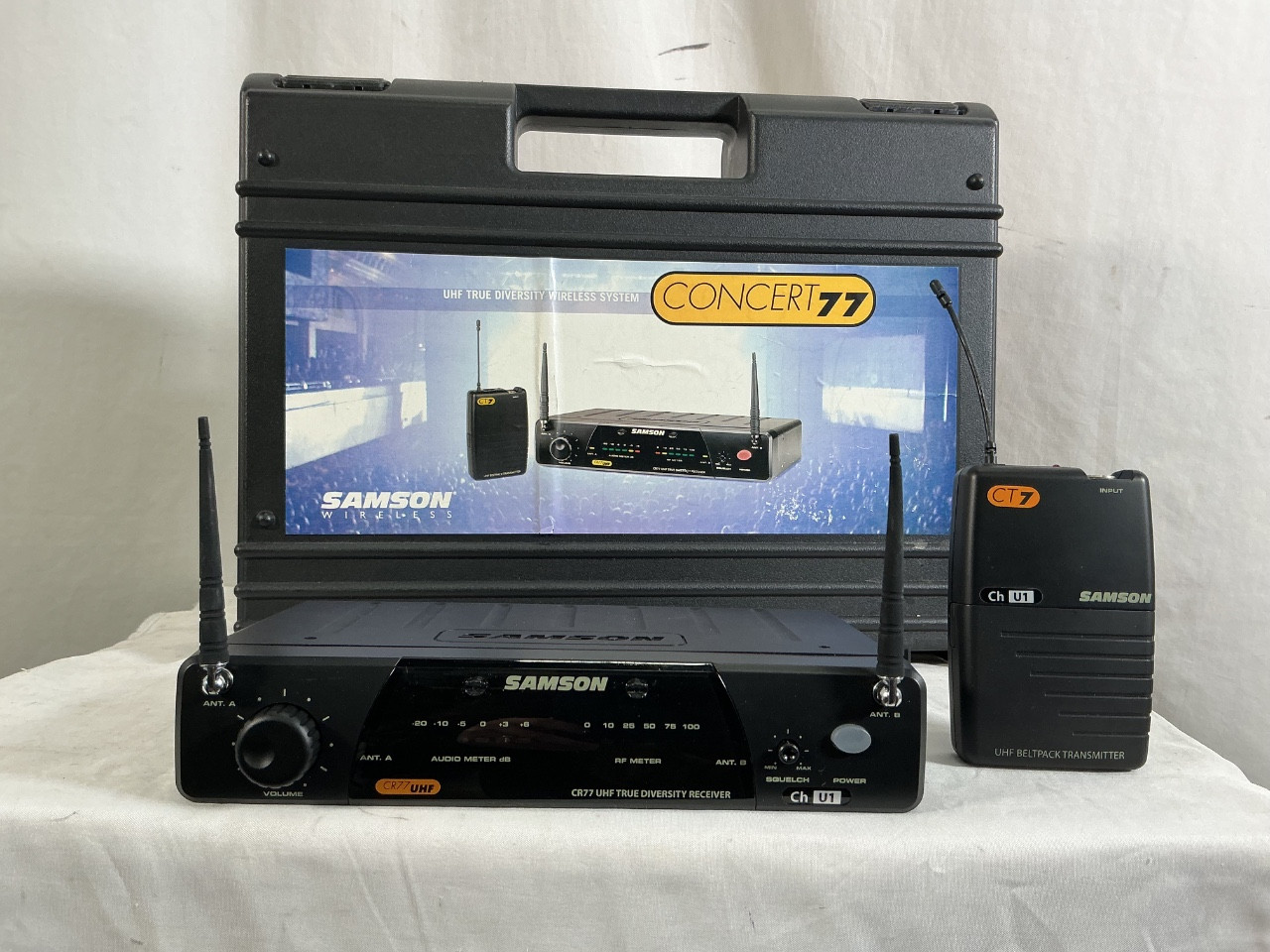 SAMSON CONCERT77 ワイヤレスシステム Used Samson CONCERT 77 Wireless Microphone