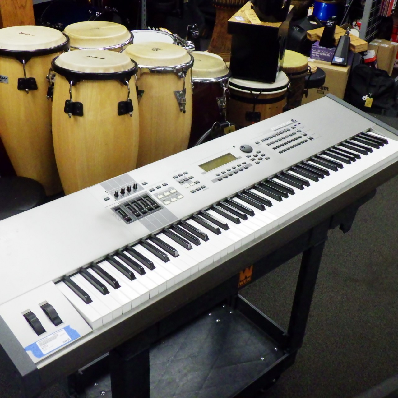 Used Yamaha MOTIF8 88-Key Keyboard 88-key