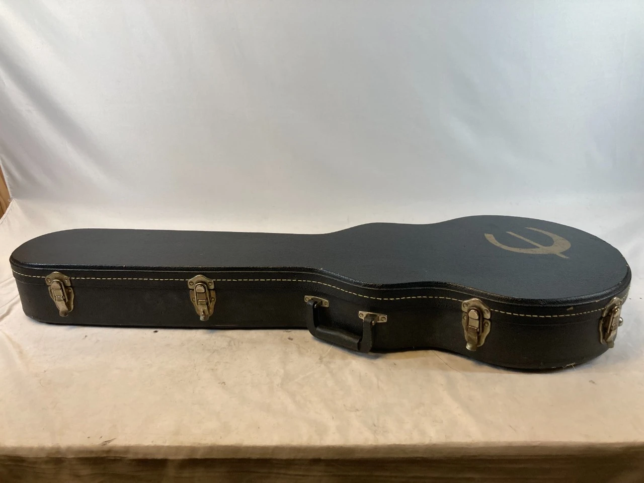 Used Epiphone Les Paul Hard Case