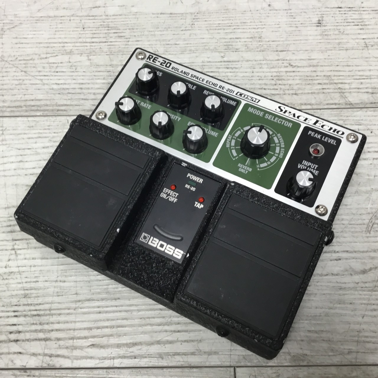 Used Boss RE-20 SPACE ECHO Delay Pedal